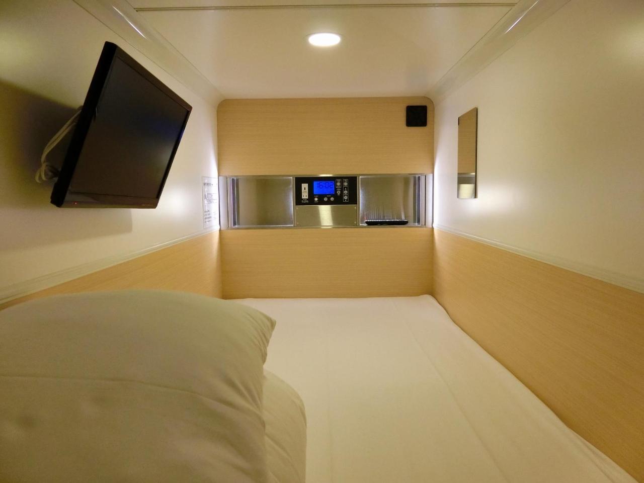 Capsule Hotel Valie Ebisucho Osaka Exterior foto